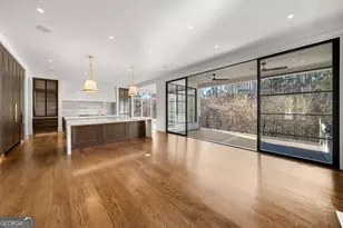 469 Emily Reed Ln, Atlanta, GA 30342 - Photo 7