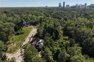 469 Emily Reed Ln, Atlanta, GA 30342 - Photo 5