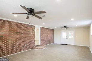 407 Pineview Dr, Waycross, GA 31501 - Photo 9