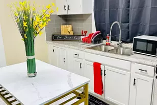 686 Robert Henry St, Macon, GA 31206 - Photo 7