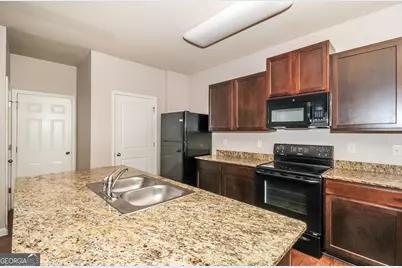 2944 S South Hills, Riverdale, GA 30296 - Photo 5