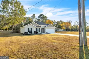 203 Bull St, Glennville, GA 30427 - Photo 27