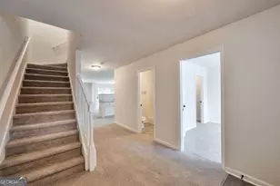 6338 Hickory Ln Cir, Union City, GA 30291 - Photo 3