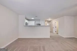 6338 Hickory Ln Cir, Union City, GA 30291 - Photo 15