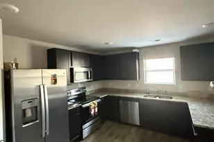 442 Toronto Cir, Hampton, GA 30228 - Photo 3