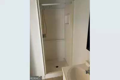 1031 Pine Street NE, Conyers, GA 30012 - Photo 17