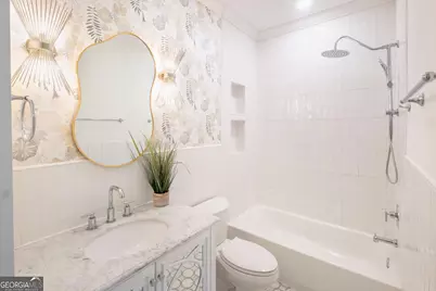 209 E Derenne Avenue, Savannah, GA 31405 - Photo 29