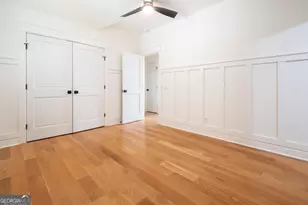 209 E Derenne Ave, Savannah, GA 31405 - Photo 33