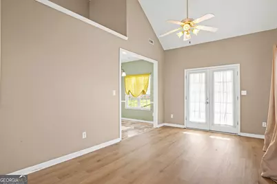 122 Mosswood Drive, Newnan, GA 30265 - Photo 11