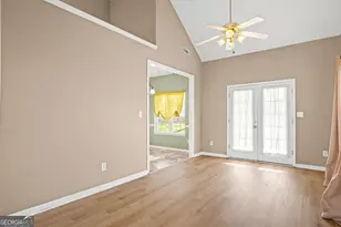 122 Mosswood Dr, Newnan, GA 30265 - Photo 11