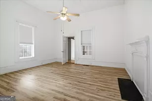 42 S Hunter St, Senoia, GA 30276 - Photo 13