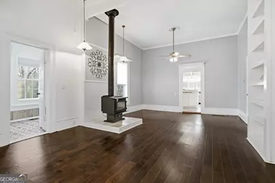 42 S Hunter Street, Senoia, GA 30276 - Photo 19