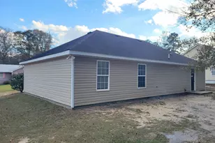 3576 Confederate Dr, Macon, GA 31211 - Photo 5