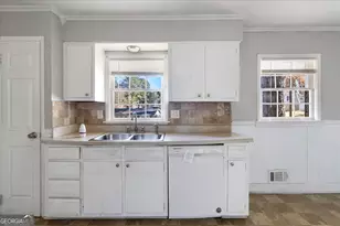 1999 Lindsey Ln, Decatur, GA 30035 - Photo 7