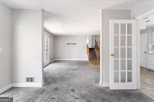 1999 Lindsey Ln, Decatur, GA 30035 - Photo 13