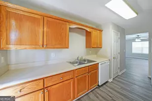 703 Stonehaven Cir, Cartersville, GA 30121 - Photo 9