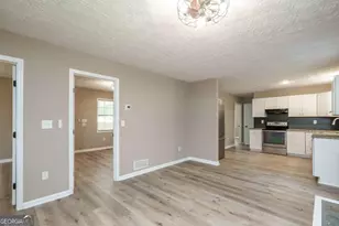 3080 Meadow Trail, Loganville, GA 30052 - Photo 11