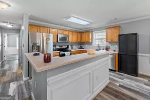 305 Liberty Bell Ln, Griffin, GA 30224 - Photo 11