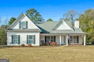 305 Liberty Bell Ln, Griffin, GA 30224 - Photo 1