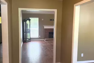 170 Ashley Trace Dr, Locust Grove, GA 30248 - Photo 3