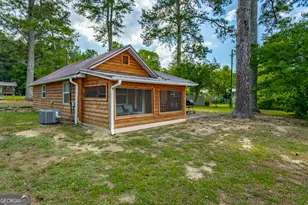 1352 Peggy Ln, Tunnel Hill, GA 30755 - Photo 1