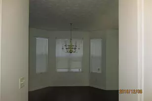 2296 Strathmoor Manor Dr, Lithonia, GA 30058 - Photo 5