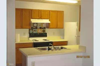 2296 Strathmoor Manor Drive, Lithonia, GA 30058 - Photo 7