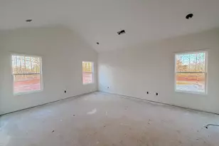 156 Hidden Meadows Dr, Gay, GA 30218 - Photo 9