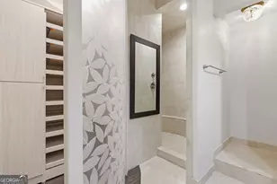 300 Bull St, Savannah, GA 31401 - Photo 37