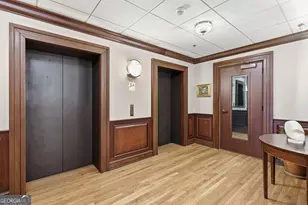 300 Bull St, Savannah, GA 31401 - Photo 7