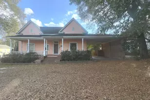 21 Kibbee St, Hawkinsville, GA 31036 - Photo 1