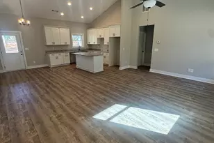 638 Highland Ave, Hartwell, GA 30643 - Photo 3