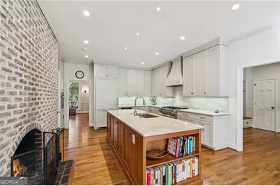 2010 Rivermeade Way NW, Atlanta, GA 30327 - Photo 11
