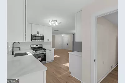 8228 Lullwater Court, Jonesboro, GA 30236 - Photo 11