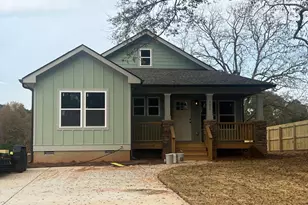 125 Laurel Ave, Comer, GA 30629 - Photo 1