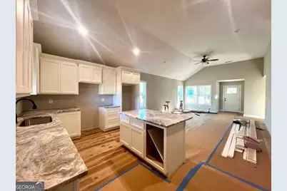 125 Laurel Avenue, Comer, GA 30629 - Photo 3