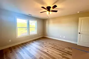 125 Laurel Ave, Comer, GA 30629 - Photo 5