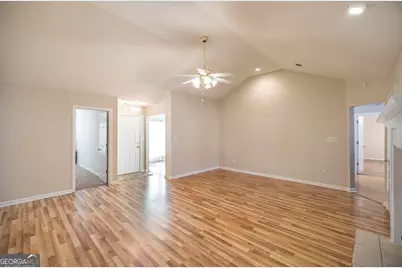 209 Mossy Ridge, Warner Robins, GA 31088 - Photo 9