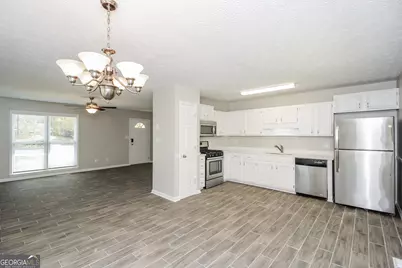 333 Oak Landing Circle, Douglasville, GA 30134 - Photo 5