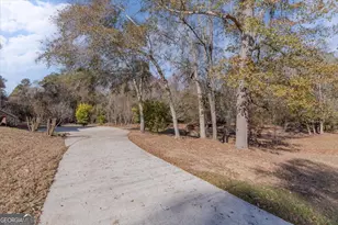 105 Oak Lake Dr, Perry, GA 31069 - Photo 5