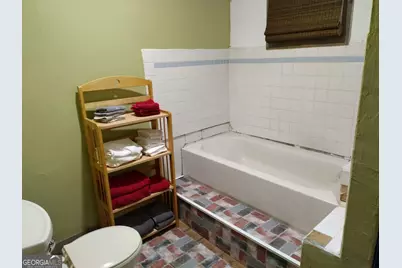 209 Gordon Avenue, Calhoun, GA 30701 - Photo 9