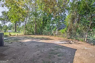 411 Palace St, Griffin, GA 30223 - Photo 31