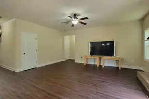 5640 Laney Dr, Rex, GA 30273 - Photo 9