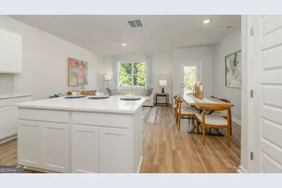 2070 Crossing Road, Stone Mountain, GA 30088 - Photo 9