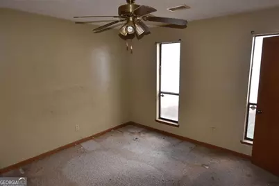 2238 Leslie Brook Drive, Decatur, GA 30035 - Photo 9