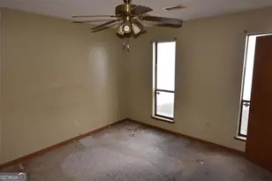 2238 Leslie Brook Dr, Decatur, GA 30035 - Photo 9