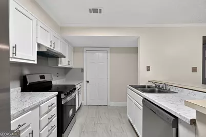 898 Chippendale Lane, Norcross, GA 30093 - Photo 5