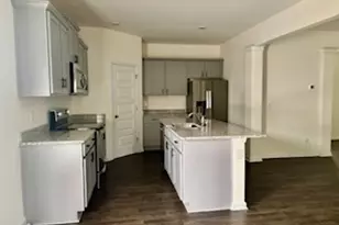 11899 Conrad Cir, Hampton, GA 30228 - Photo 3