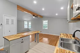 1021 Hillside Dr, Valdosta, GA 31601 - Photo 9