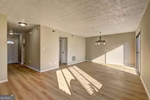 288 Country Club Dr, Jonesboro, GA 30238 - Photo 5